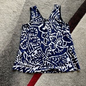 Nic+Zoe Blue Ikat Print Sleeveless Blouse